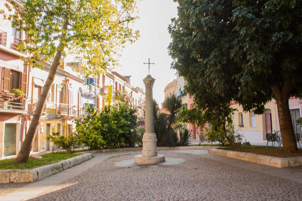 Appartamento Lilla Dei Buoni E Cattivi Cagliari Rum bild